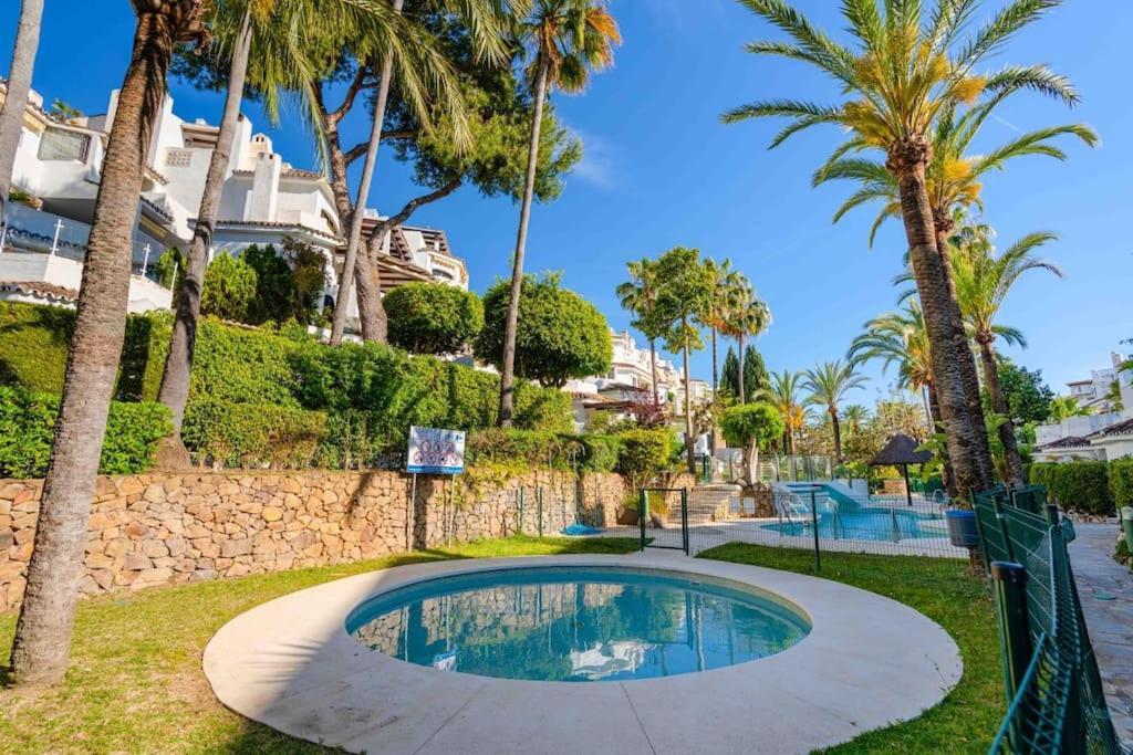Golden Elviria *